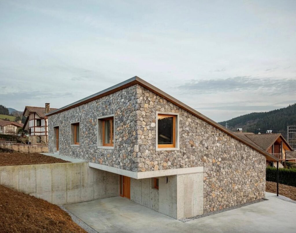 76fc12f8 3653 456d b688 0a82c0a9eb08